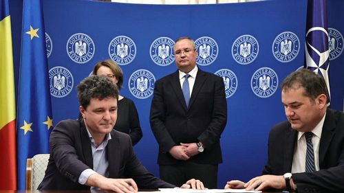 Nicușor Dan anunță că a semnat primul proiect care a primit finanțare prin PNRR, pentru consolidarea Maternității Bucur