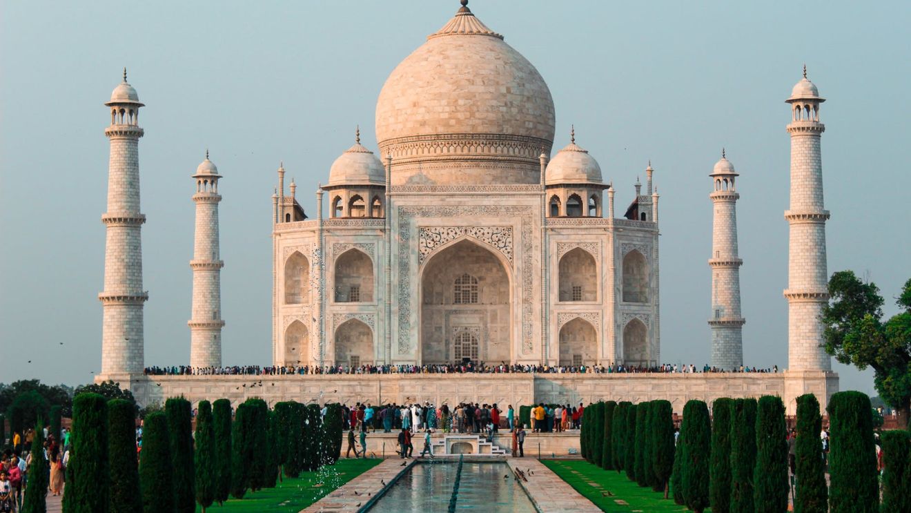 Taj Mahal se va redeschide în ciuda creşterii numărului de cazuri de COVID-19 în India. Numărul zilnic de vizitatori va fi limitat la 5000
