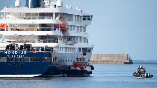 Evacuarea pasagerilor de pe nava MV Hondius, transferați în Franța. Un francez repatriat a prezentat simptome de hantavirus în avion | OMS: Boala poate avea o rată a mortalității de până la 50%