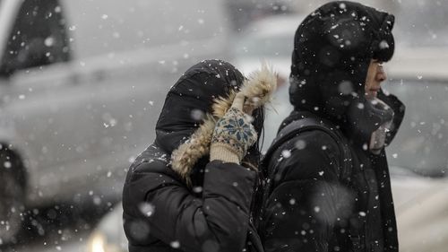 Ninge în București, vineri dimineață/ Capitala, sub cod galben