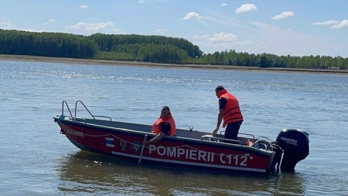 UPDATE Băiatul de 13 ani căutat de SMURD în brațul Borcea a fost declarat mort