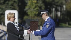 Președintele Iohannis refuză numirea lui Sebastian Cucoș la șefia Jandarmeriei până la finalizarea anchetei privind reprimarea violentă a protestului din 10 august