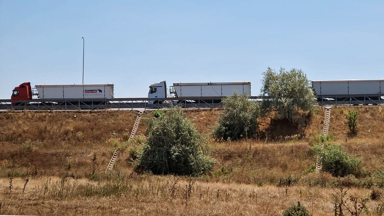Fermierii polonezi reiau blocada de la frontiera cu Ucraina de la Medyka