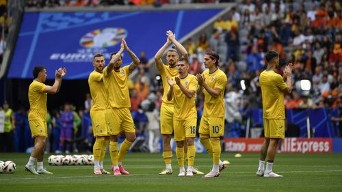 Denis şi Vanessa Drăguş s-au cununat religios. Tot miercuri a avut loc şi botezul fetiţei lor, Derya