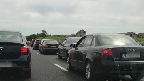 Giurgiu: Coloană de mașini de 8 km pe Autostrada Bucureşti-Piteşti, după ce 4 mașini s-au ciocnit