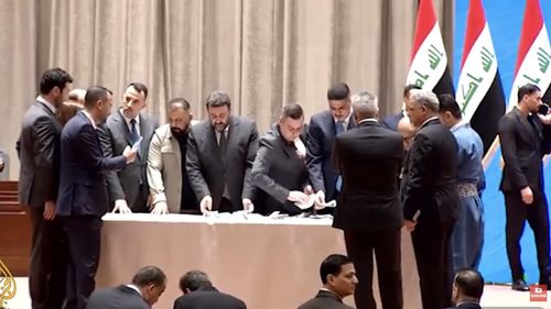 47 de oficiali, între care mai mulţi parlamentari, arestaţi în Irak, în cadrul unei operaţiuni anticorupţie