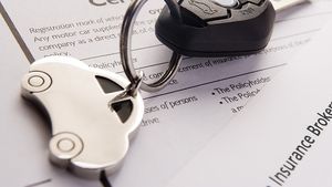  Șoferii din București își înmatriculează mașinile la Brașov pentru RCA mai ieftin / ”Diferențele sunt de 30-40-50% din valoare”