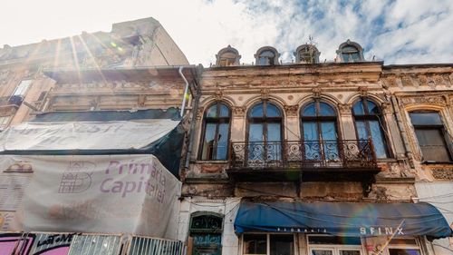 Senat: Reabilitarea unei clădiri monument istoric poate începe cu acordul proprietarilor care deţin peste 50%