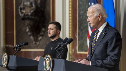 Joe Biden după votul din Camera Reprezentanţilor: Un mesaj clar cu privire la puterea leadership-ului american în lume / Îndemn Senatul să îmi trimită rapid acest pachet, astfel încât să îl pot promulga