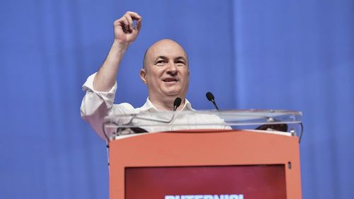 Codrin Ștefănescu, mesaj pentru pesediști după Congres: Lașilor! V-ati delimitat de trecutul PSD! Începând de azi, Klaus are si PSD-ul lui! Cu voia voastrā si cu votul vostru! Imi vine sā urlu, nu alta!