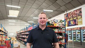 VIDEO | Micii, cel mai vândut produs în diasporă / Razvan Fodor, Balcan Aliment Zaragoza: „Indiferent unde va fi, românul niciodată nu va abandona micii. În final, consumul se face în funcție de amintiri”
