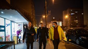 Senator AUR se alătură unui apel în care se solicită intervenția armatei, pentru a apăra poporul de ”dușmanii” din Guvern și din majoritatea parlamentară