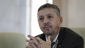 BREAKING Planurile-cadru pentru liceu au fost aprobate de ministrul Daniel David: Este primul pas în reforma pe care trebuie să o facem de acum încolo