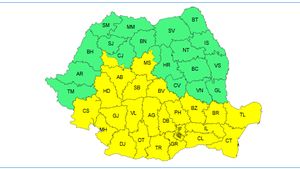 Peste jumătate din ţară, sub cod galben de furtuni / ”Sistaţi activităţile desfăşurate în teren deschis sau la înălţime”