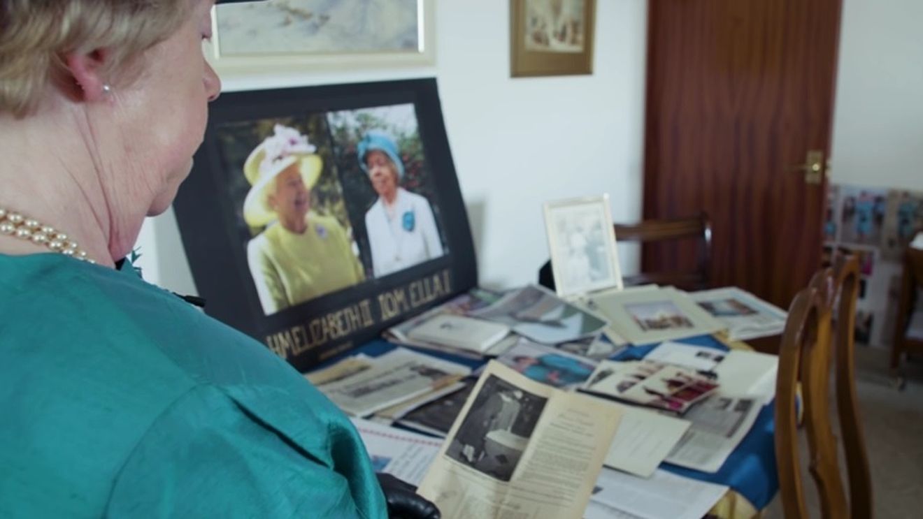 Sosia Reginei Elisabeta a II-a își pierde slujba după 34 de ani, în urma morții suveranei Marii Britanii/ Mary Reynolds are 89 de ani și își va păstra ținutele regale