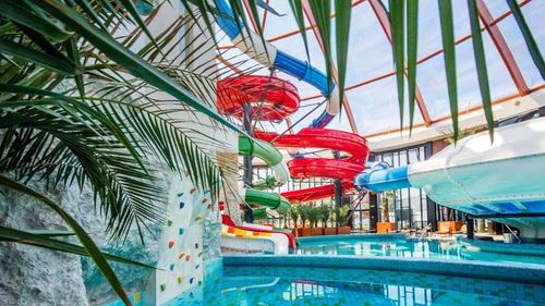 Harta aquapark-urilor acoperite din România. Analiză: Doar nouă astfel de facilități la nivel național/ Prețuri de acces, în România și în Europa