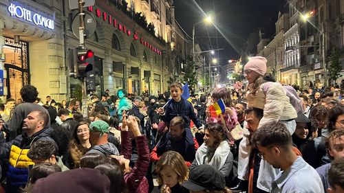 Nicușor Dan, votat masiv de cei mai tineri și cei mai vârstnici alegători / Peste 81% dintre cei cu studii superioare au pus ștampila pe candidatul independent - cercetare INSCOP pe profilul alegătorilor din țară