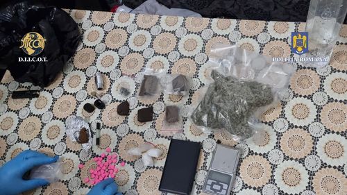 Mai mulți tineri din Brăila, reținuți de DIICOT pentru trafic de droguri de mare risc