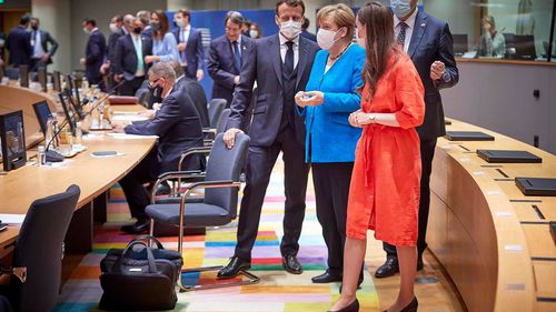 Şefa guvernului finlandez părăseşte summitul UE şi intră în autoizolare după ce a intrat în contact cu un deputat testat pozitiv / Finlanda va fi reprezentată de premierul suedez