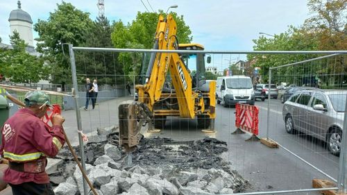 ANALIZĂ Zecile de șantiere din Capitală care înaintează cu pași de melc îngreunează traficul deja dat peste cap