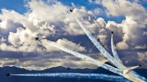 Cum ar putea afecta coronavirusul cheltuielile Uniunii Europene pentru apărare