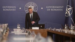 Ciucă: Toate angajamentele pe care le-am luat le vom urmări consecvent la nivel guvernamental. Programul de guvernare şi stabilitatea coaliţiei arcului guvernamental sunt garanţii ale realizării acestora
