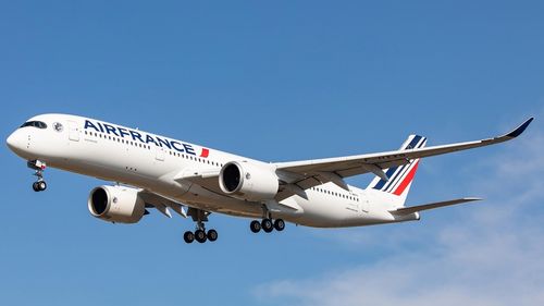 Air France a suspendat zborurile între Paris și Kinshasa, după primul caz de Ebola confirmat în Franța la o persoană care a zburat cu o aeronavă a companiei