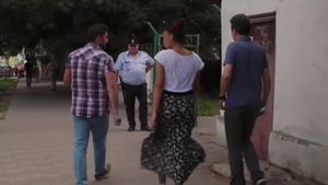 ”Trafic de minori în Paris”, un documentar despre rețelele de hoți din România care operează în capitala Franței/ Aproape 1 milion de euro transferați în România prin intermediul a 38 de familii