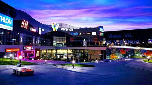 Ministrul Economiei: Dacă scad infectările, din 15 iunie deschidem mall-urile, fără cinematografe şi locuri de joacă
