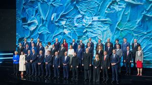 Agerpres | Roberta Mesola a aflat de criza politica din România la Summitul de la Erevan pe 4 mai / Două zile mai târziu, Nicușor Dan a anulat recepția de Ziua Europei de la Cotroceni unde era invitată și șefa Parlamentului European