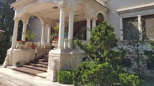 FOTO Ce află turiștii la o vizită în Casa Ceaușescu: „Nimeni nu avea curaj să-l bată la șah” / Cum este prezentată reședința fostului dictator