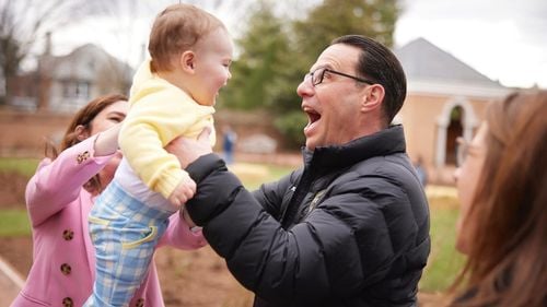 Josh Shapiro, guvernatorul statului Pennsylvania, favorit pentru a face echipă cu Kamala Harris ca vicepreședinte - presa americană