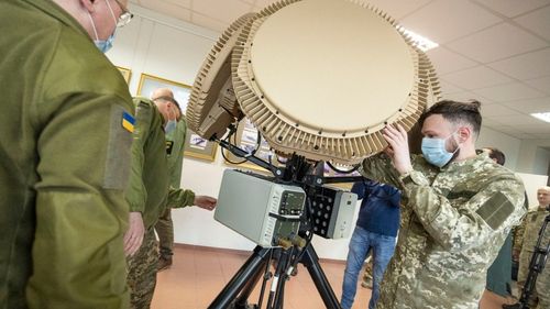 Ucraina a primit în premieră sisteme de apărare radar de fabricație israeliană / Sistemele sunt concepute pentru a detecta amenințări aeriene pe o rază de până la 10 km - Ha'aretz