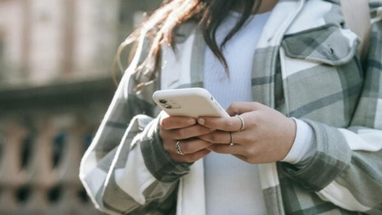 O femeie de 52 de ani din Alba, victimă a unei fraude de tip phishing / Prejudiciul de 53.000 lei a fost recuperat