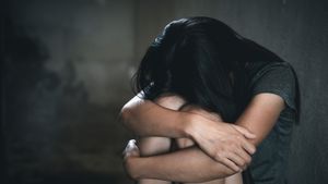 Jurnalista Adina Florea îl acuză pe ziaristul Răzvan Băltărețu de viol: “M-a violat în iulie 2015. Aveam 20 de ani. Viața mea nu a mai fost niciodată la fel” / Ziaristul neagă acuzațiile și susține că ar fi avut o "relație neoficială"