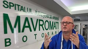 Un chirurg din Botoșani cere ca plata în sistemul de sănătate să se facă în funcție de activitate: ”Cine muncește, să primească bani cât muncește. În comunism se numea acord global. Ai tăiat 100 de copăcei primești atât, ai tăiat doi copăcei primești atât”
