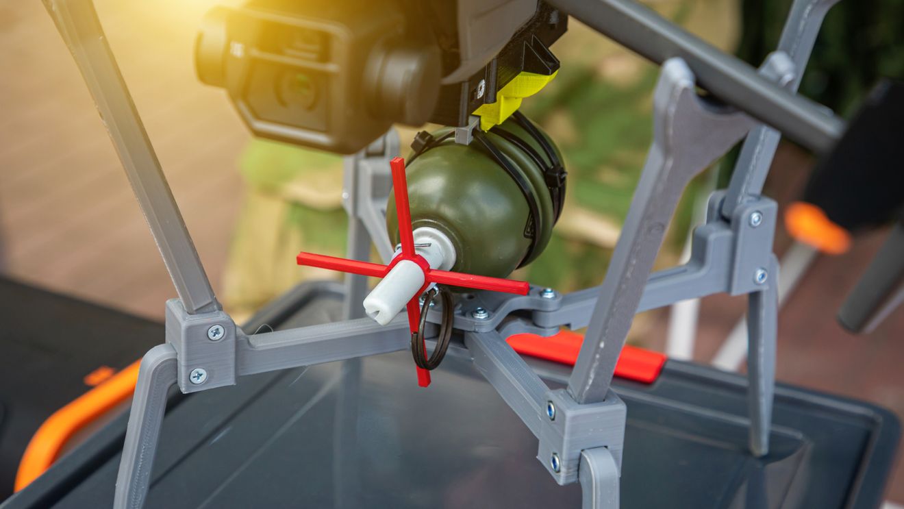 Cum a contribuit un voluntar american, care a citit un articol, la lansarea dronei de neoprit a Ucrainei / Vehiculul aerian este imun la bruiaj