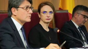 BREAKING Ilie Bolojan anunță că sesizează CCR pentru soluționarea unui conflict juridic de natură constituțională cu Înalta Curte / ”Instanța perturbă direct echilibrul bugetar național, act ce reprezintă o ingerință directă în autoritatea executivă a statului” / Curtea Supremă contestă dreptul guvernului