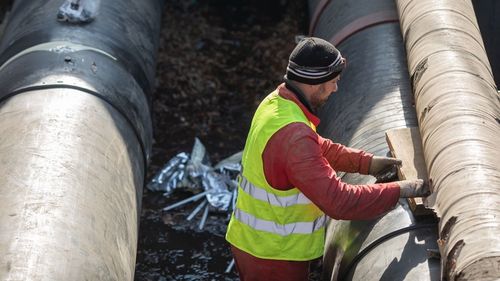 Primăria Capitalei va împrumuta 100 de milioane de lei, prin Trezorerie, pentru plata unor facturi restante la termoficare