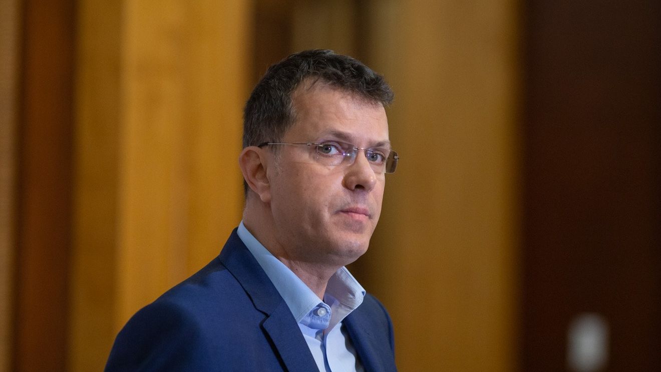 USR: Raportul Comisiei Europene privind respectarea statului de drept din România arată că ne-am întors în vremea lui Adrian Năstase, înainte de intrarea în UE