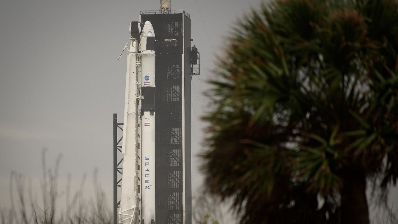 VIDEO NASA și SpaceX au amânat lansarea spațială cu astronauți la bord din cauza vremii nefavorabile