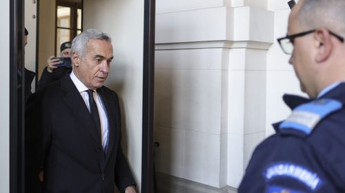 Gigi Becali susține că un afacerist din Bacău i-a cerut 350.000 de dolari în numele lui Călin Georgescu ca să aducă echipa lui Trump în România / ”Ionel Rusen e mesagerul lui Călin Georgescu”