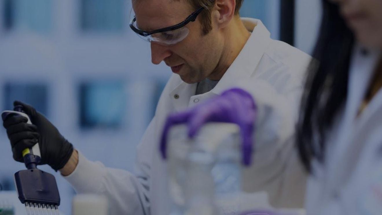 Moderna va dezvolta o doză de rapel specifică pentru noua variantă Omicron