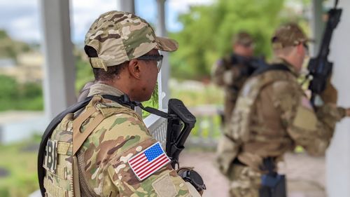 Cetăţean afgan, acuzat de complot terorist în ziua alegerilor din SUA / Ar fi plănuit ”un atac violent” care viza ”adunări mari de oameni” / Urma să execute acțiunea alături de un minor