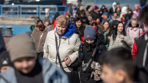 Doi procurori români lucrează la dosarul care vizează acuzaţii de genocid în Ucraina / Alex Florenţa: România a  făcut mii de  audieri după primul val de refugiaţi din Ucraina