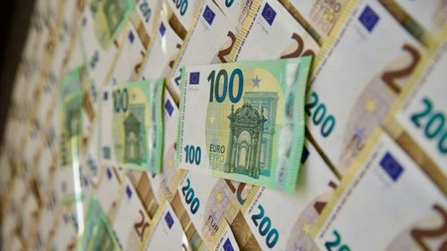 O contabilă de la o agenţie de turism din Sectorul 5 a fost reţinută într-un dosar cu prejudiciu de peste 2,6 milioane lei