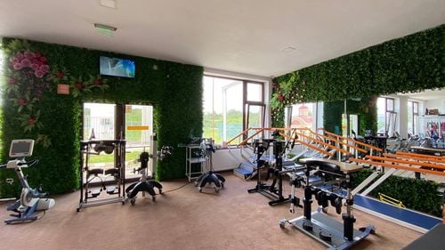 La Spitalul ”Sfântul Sava”, din Pantelimon, Ilfov - recuperare medicală după fractură cervicală, cu paralizie completă (P)