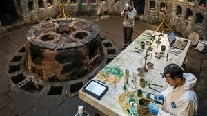 Ce este ”Laboratorul Alchimic Dacic”, cea mai nouă variantă a ”tunelurilor dacice”, conspirația care este reciclată la nesfârșit în social media și are viralitatea garantată 