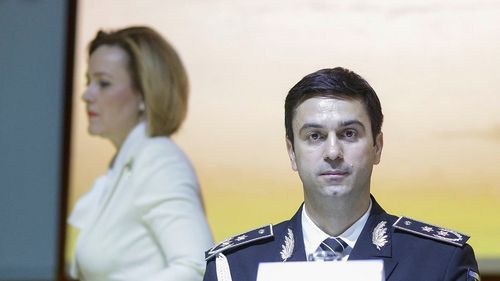 DGA îi răspunde ministrului Carmen Dan: "Din datele prezentate rezultă în mod vădit că activitatea preventivă desfăşurată de D.G.A. şi-a concentrat eforturile, în primul rând, pe personalul ministerului afacerilor interne"