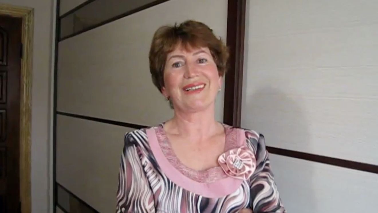 Scrisoarea video a unei profesoare din Republica Moldova: Când primăvara năvălește în grădini, știu că e greu să stăm în case. E tristă școala și e trist orașul fără voi. Stimați părinți, vă sunt recunoscătoare